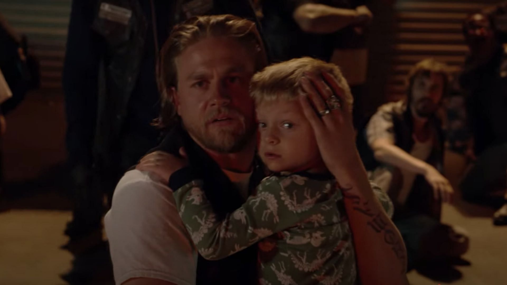 Jax with his son Abel in Sons of Anarchy season 6 (Image via YouTube/FX Networks)